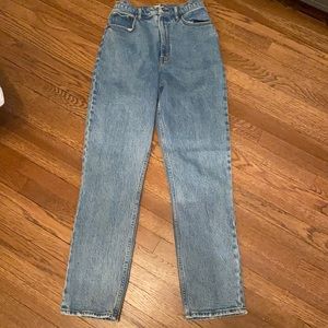 Abercrombie Ultra High Rise 90’s Curve Love Jeans